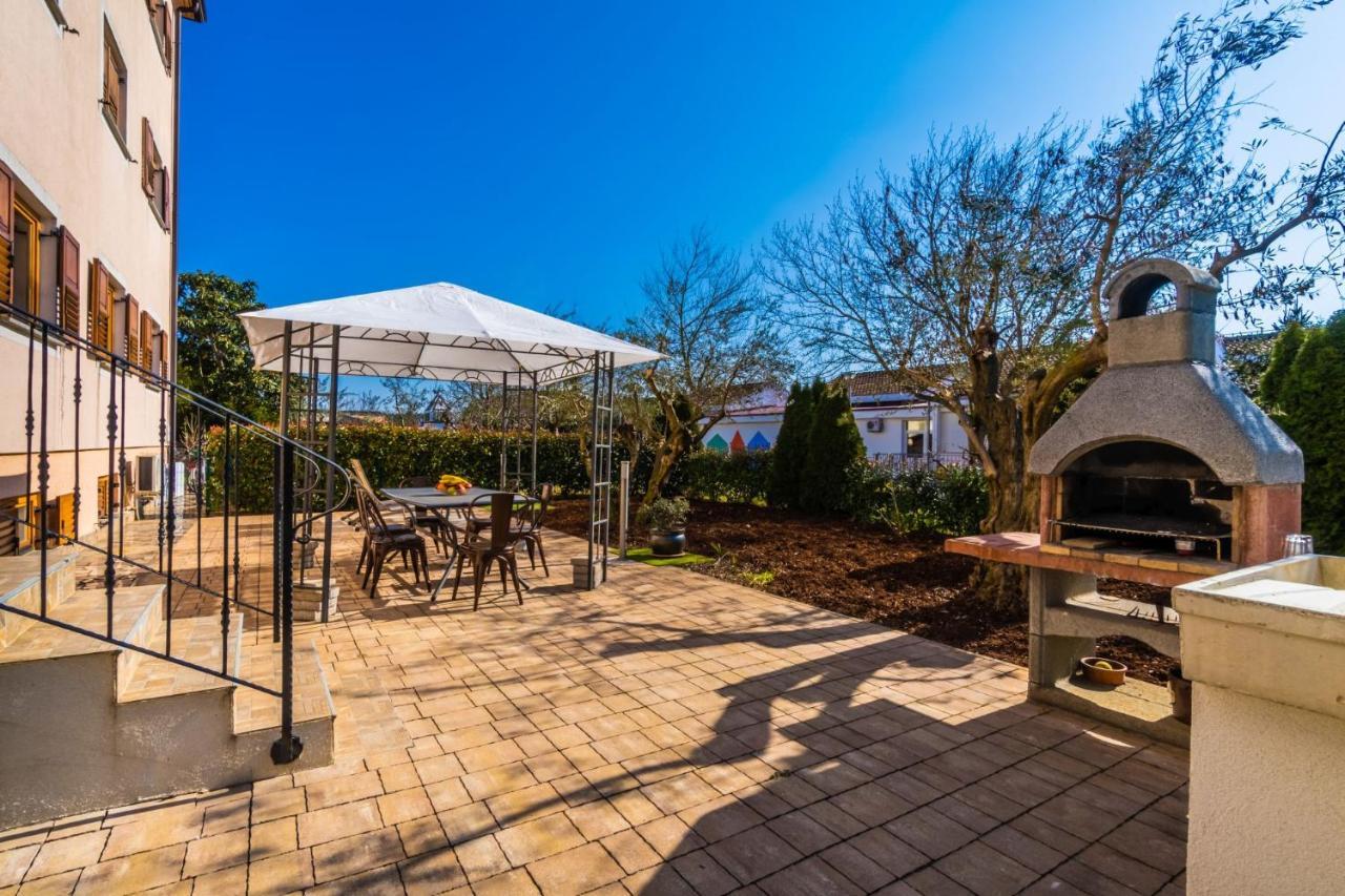 Moreri Garden Novigrad  Bagian luar foto