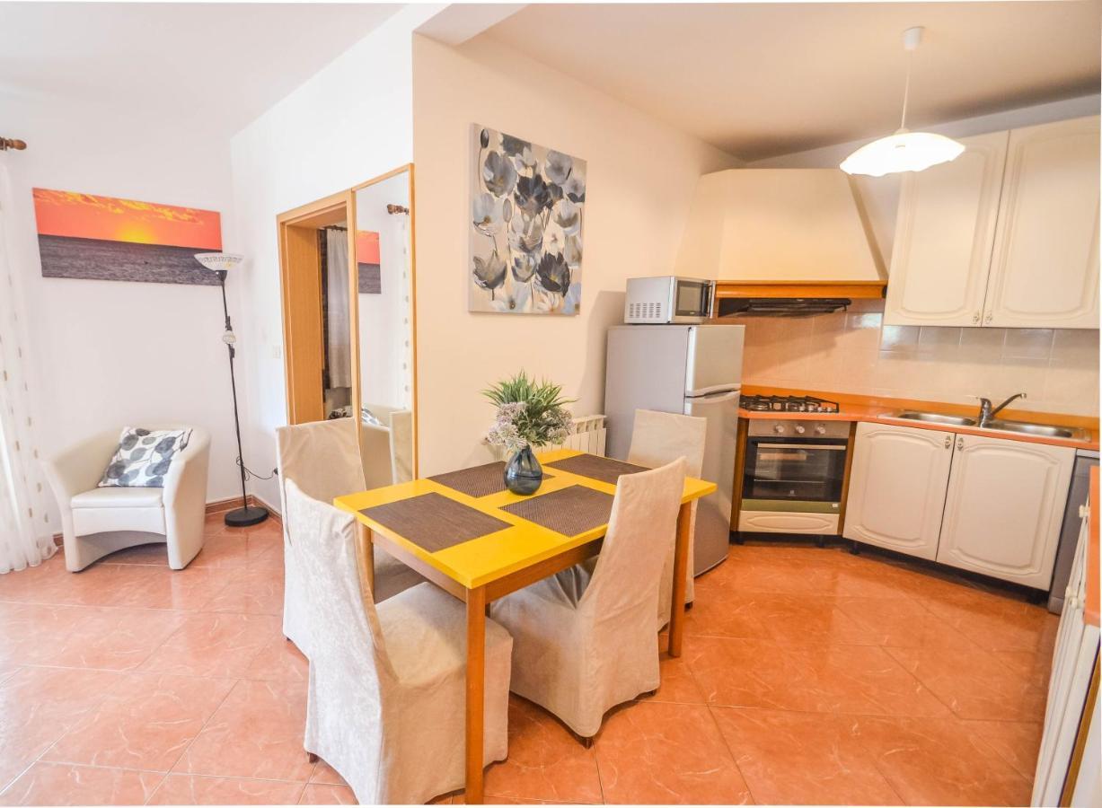 Moreri Garden Novigrad  Bagian luar foto